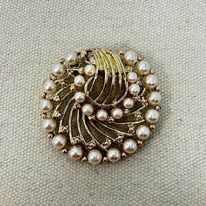 Vintage Swirl Brooch Mid-Century Gold-Tone Imitation Pearl Pin Retro MCM Classic